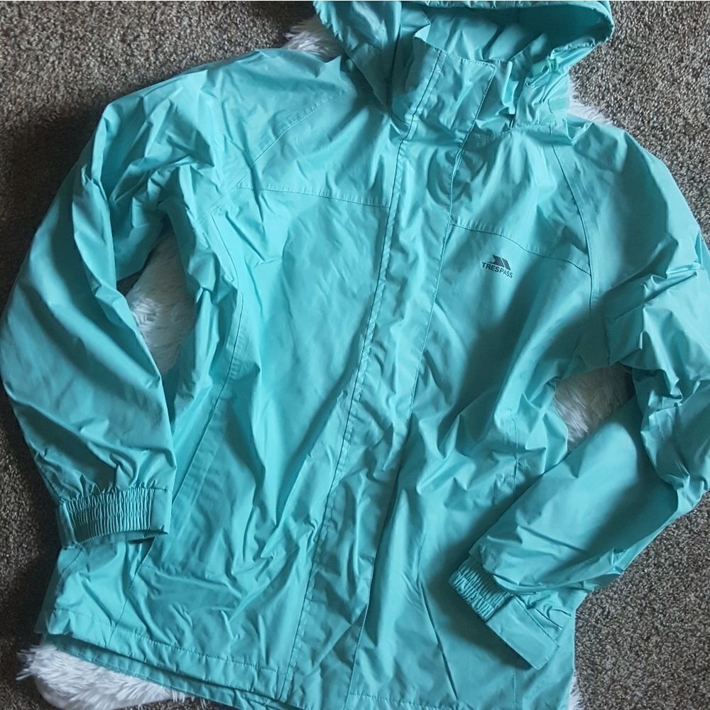 Trespass Technical Performance Waterproof Windproof Jacket Size Large